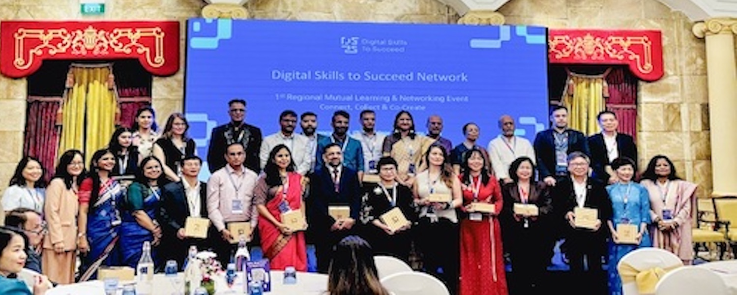 UEH Attends the Conference on Digital Skill to Success organized in Bangalore, India